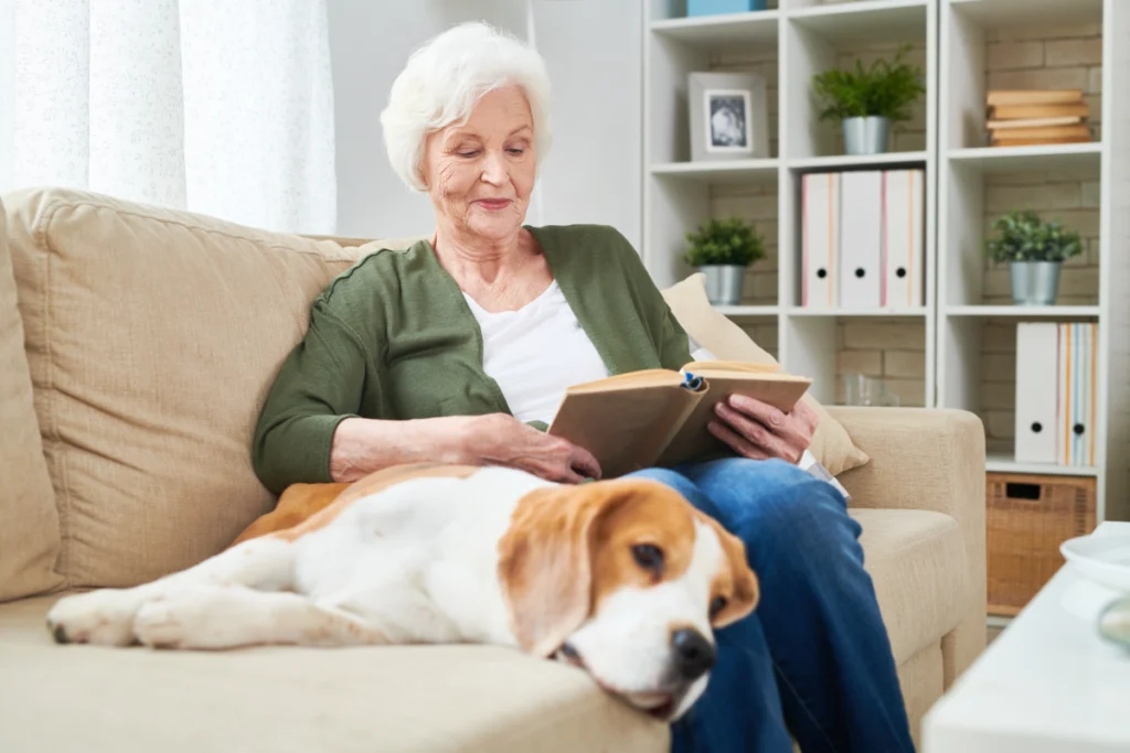 Pet-Friendly Senior Living | The Courtyard at Loves Park